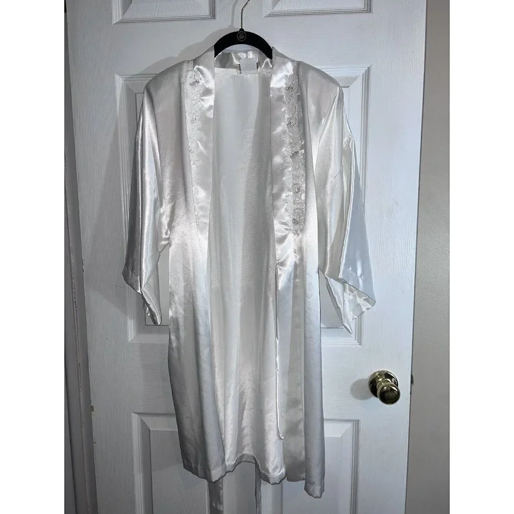 Vintage CALIFORNIA DINASTY White Satin Sexy Bridal Kimono Robe Embellished
